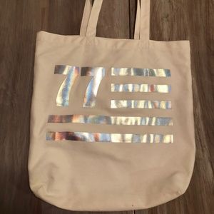 American Eagle tote bag